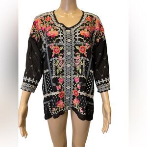 Johnny Was Carnation Embroidered Black Floral Women's Top size S